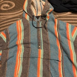 Men’s “no boundaries” poncho style pullover XXL